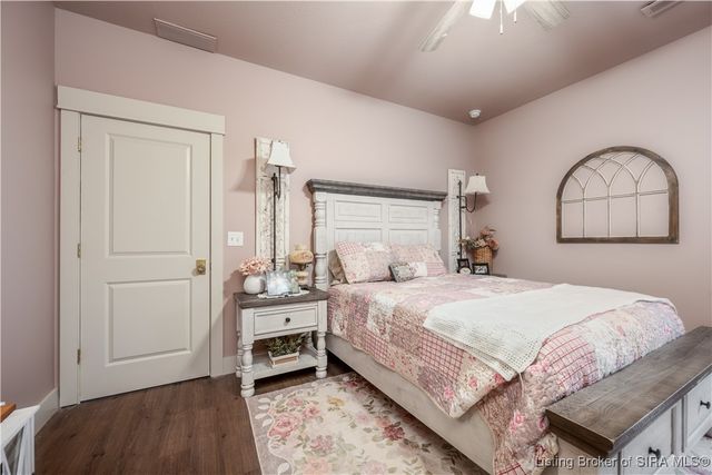 905 Service Drive, Sellersburg, IN 47172