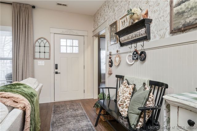 905 Service Drive, Sellersburg, IN 47172