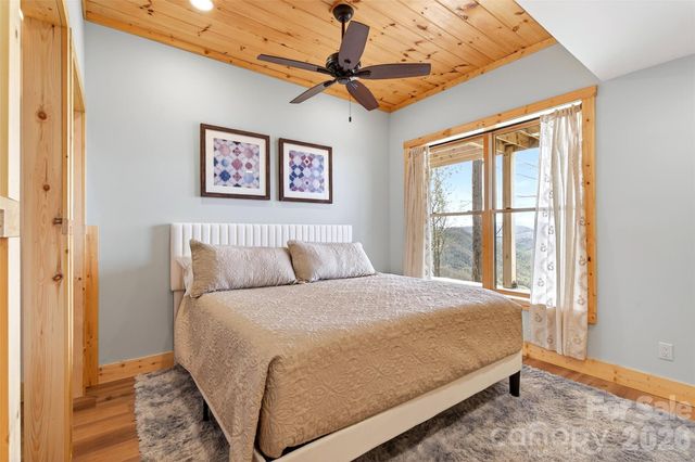 501 Wolf Pen Cliffs Road 1003, Old Fort, NC 28762