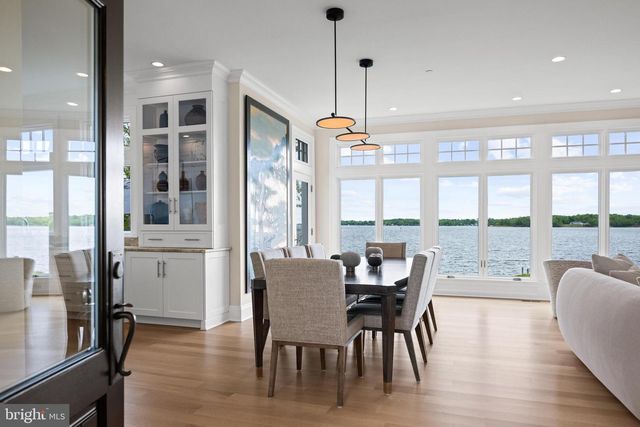411 FERRY POINT RD, Annapolis, MD 21403