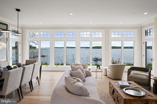 411 FERRY POINT RD, Annapolis, MD 21403