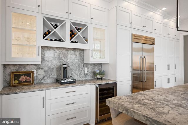 411 FERRY POINT RD, Annapolis, MD 21403