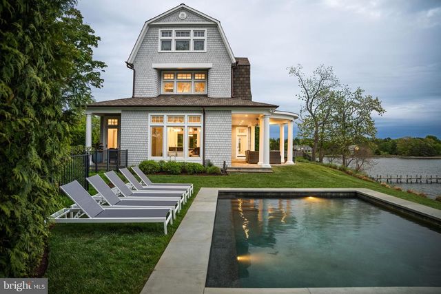 411 FERRY POINT RD, Annapolis, MD 21403