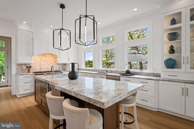411 FERRY POINT RD, Annapolis, MD 21403