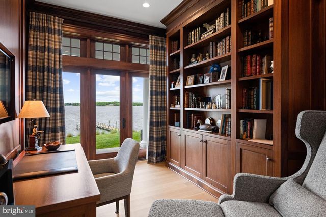 411 FERRY POINT RD, Annapolis, MD 21403