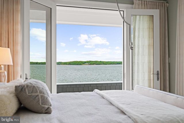 411 FERRY POINT RD, Annapolis, MD 21403