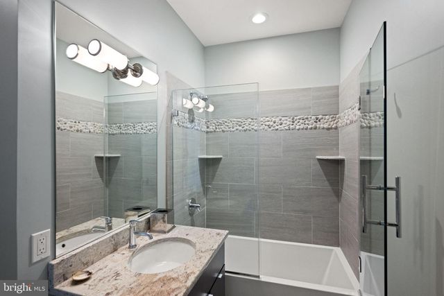 411 FERRY POINT RD, Annapolis, MD 21403