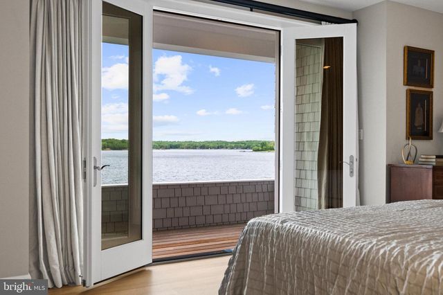 411 FERRY POINT RD, Annapolis, MD 21403