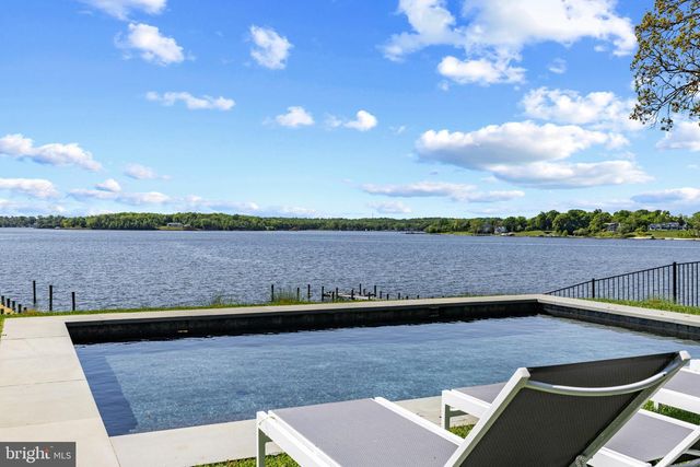 411 FERRY POINT RD, Annapolis, MD 21403