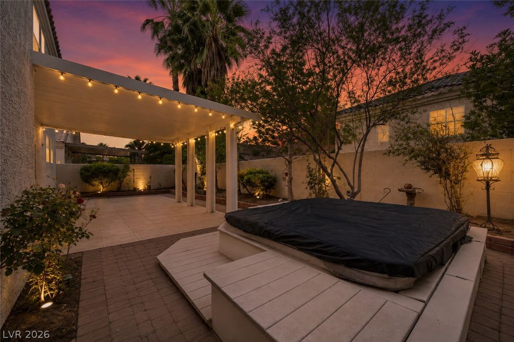 7882 West Gilmore Avenue, Las Vegas, NV 89129 — photo 2