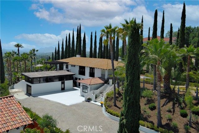 567 Lone Oak Drive, Thousand Oaks, CA 91362