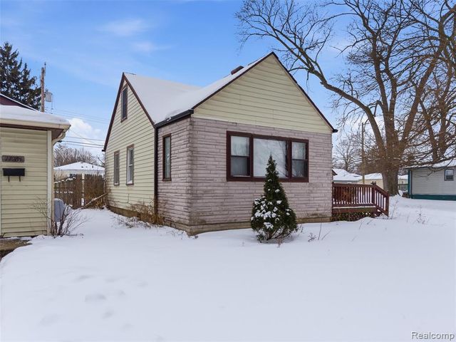 1122 E Elza Avenue, Hazel Park, MI 48030