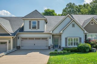 203 Lake Villa Ct, Dickson, TN 37055