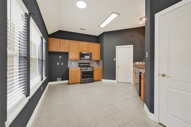 22126 Nobles Crossing Drive, Spring, TX 77373