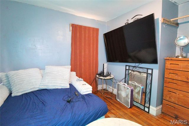 2202 Mills Avenue, Alton, IL 62002