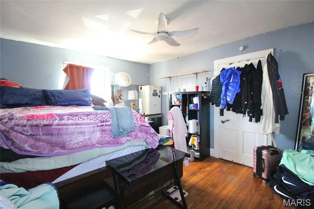 2202 Mills Avenue, Alton, IL 62002