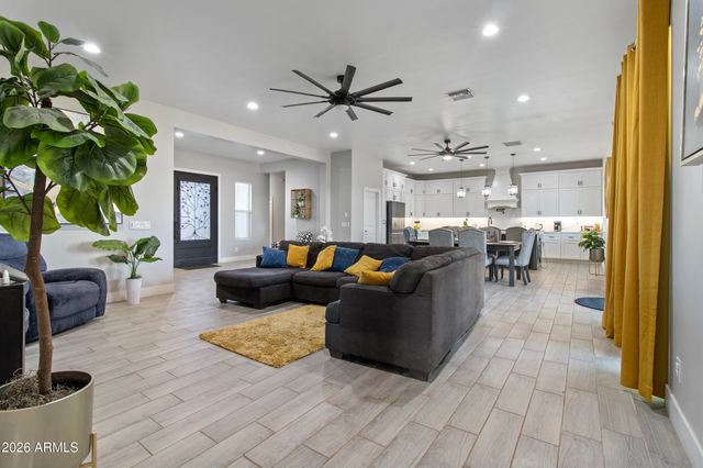 22531 W HARWELL Road, Buckeye, AZ 85326