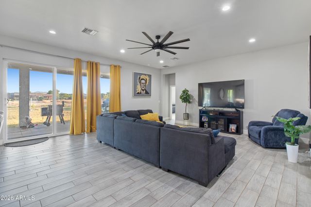 22531 W HARWELL Road, Buckeye, AZ 85326