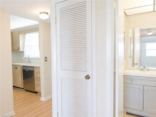 4380 27th ST SW 407, Naples, FL 34116