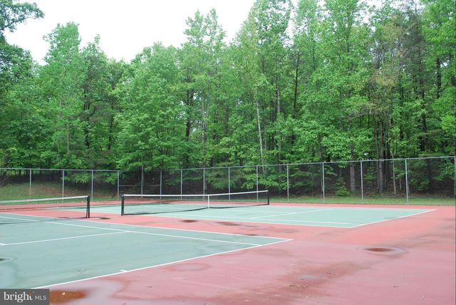 8315 BARK TREE CT, Springfield, VA 22153