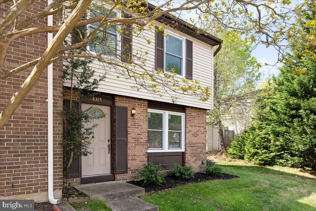 8315 BARK TREE CT, Springfield, VA 22153