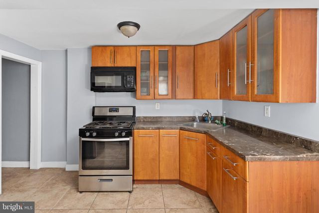 255 CLAY ST, Trenton, NJ 08611