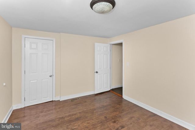 255 CLAY ST, Trenton, NJ 08611