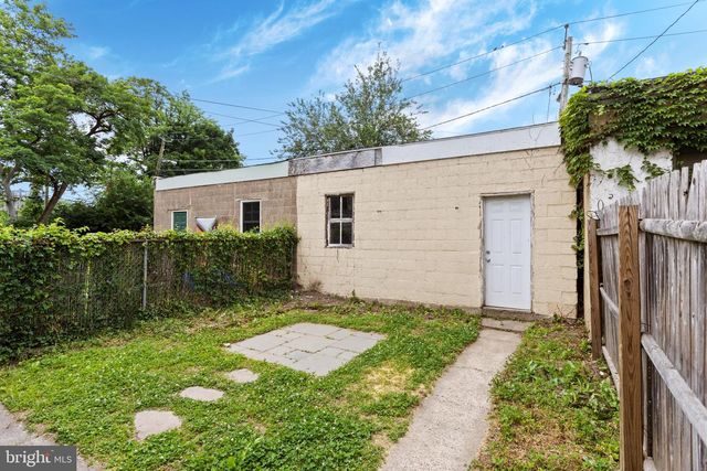 255 CLAY ST, Trenton, NJ 08611