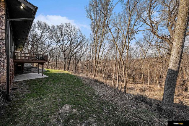 3935 Kristy Plaza, Omaha, NE 68112