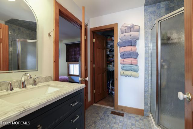 25b Carroll Avenue, Tuckerton, NJ 08087