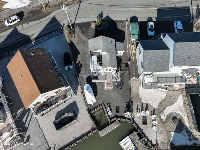 25b Carroll Avenue, Tuckerton, NJ 08087