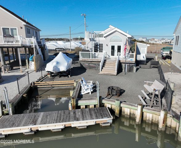 25b Carroll Avenue, Tuckerton, NJ 08087
