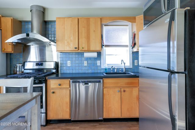 25b Carroll Avenue, Tuckerton, NJ 08087