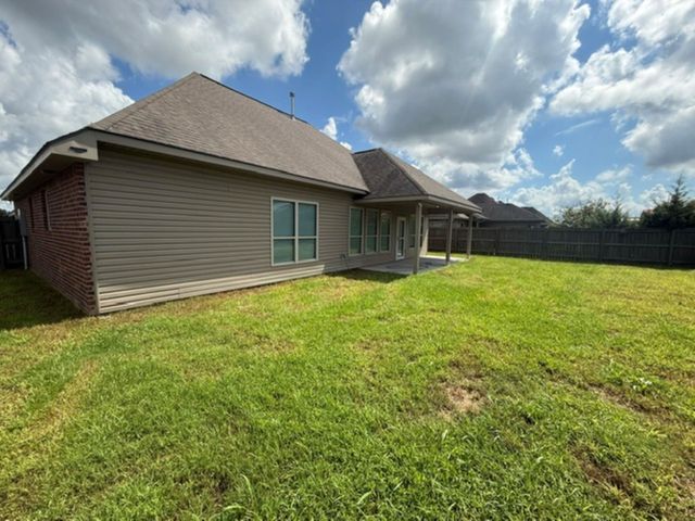 192 Carriage Way, Thibodaux, LA 70301
