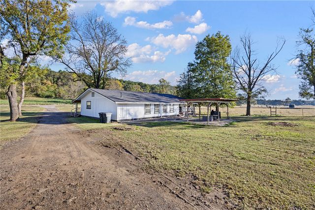 23251 W State Hwy 10, Havana, AR 72842