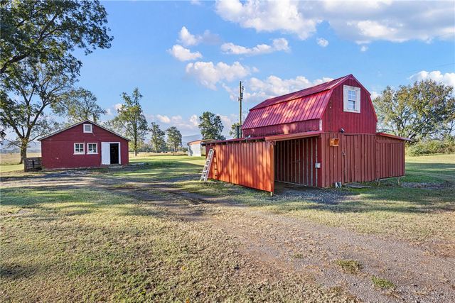 23251 W State Hwy 10, Havana, AR 72842