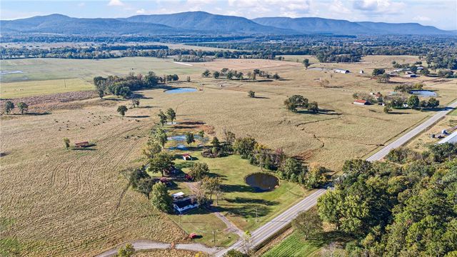 23251 W State Hwy 10, Havana, AR 72842