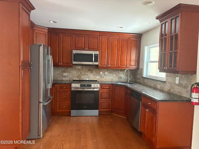 10 Cambridge Drive, Jackson, NJ 08527