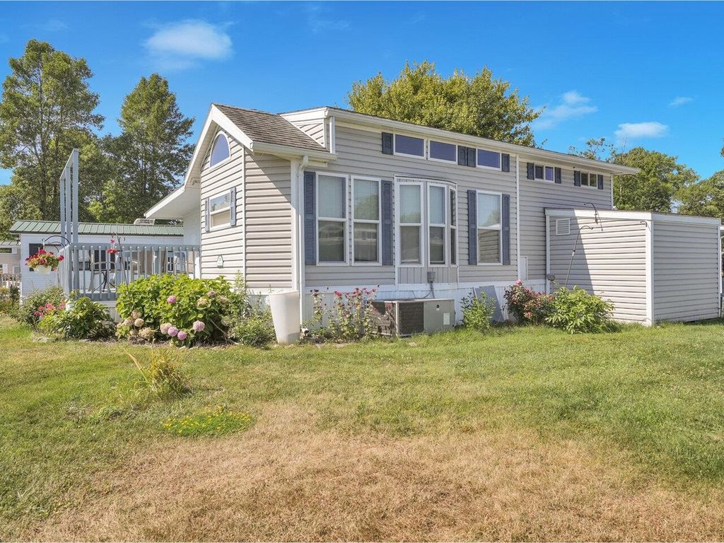 18 Eagle Lane, South Hero, VT 05486