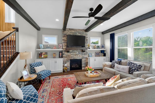 6507 Regents Park Court, Zionsville, IN 46077