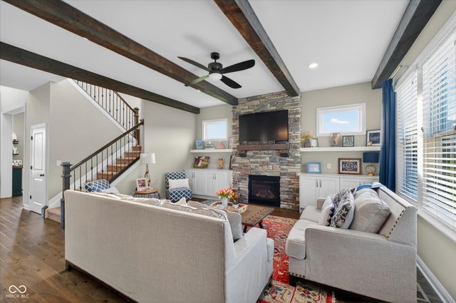 6507 Regents Park Court, Zionsville, IN 46077