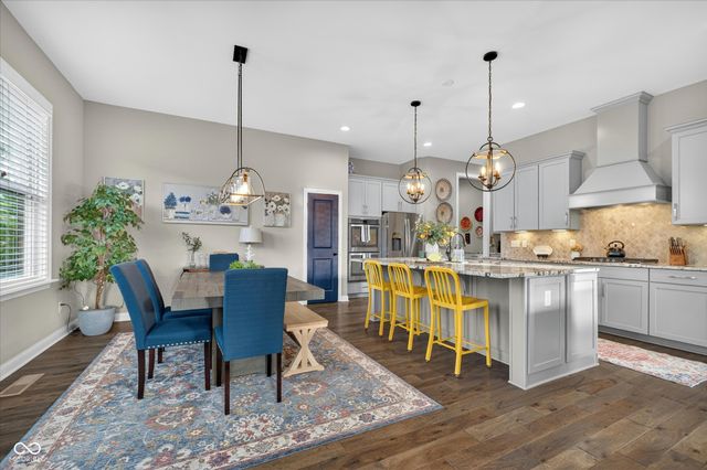 6507 Regents Park Court, Zionsville, IN 46077