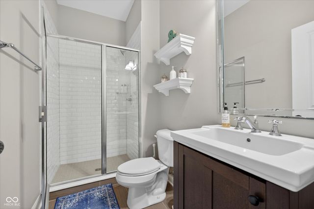 6507 Regents Park Court, Zionsville, IN 46077
