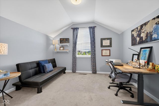 6507 Regents Park Court, Zionsville, IN 46077