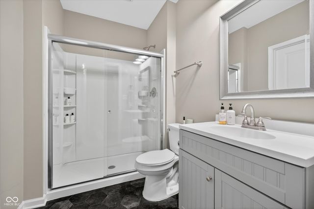 6507 Regents Park Court, Zionsville, IN 46077