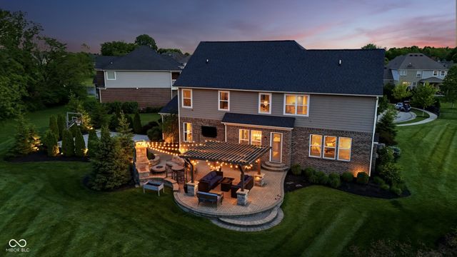 6507 Regents Park Court, Zionsville, IN 46077