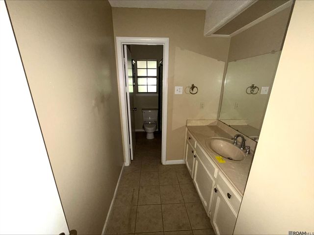 16005 Chickamauga Ave, Baton Rouge, LA 70817