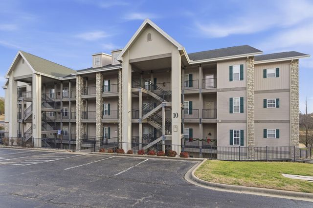 310 S Wildwood Drive 9-6, Branson, MO 65616