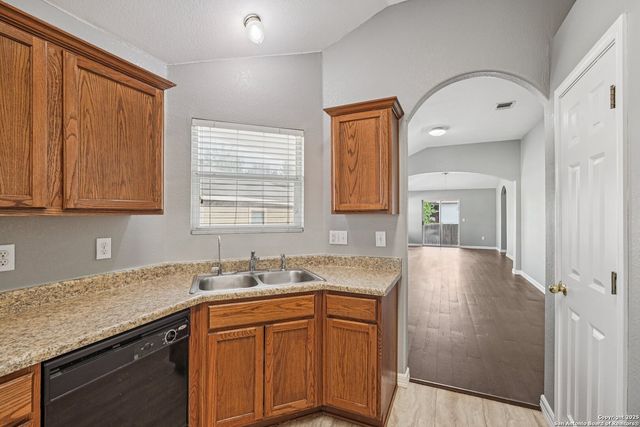 6231 Post Mill, San Antonio, TX 78244