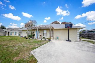 667 SE Faith Terrace, Port St. Lucie, FL 34983